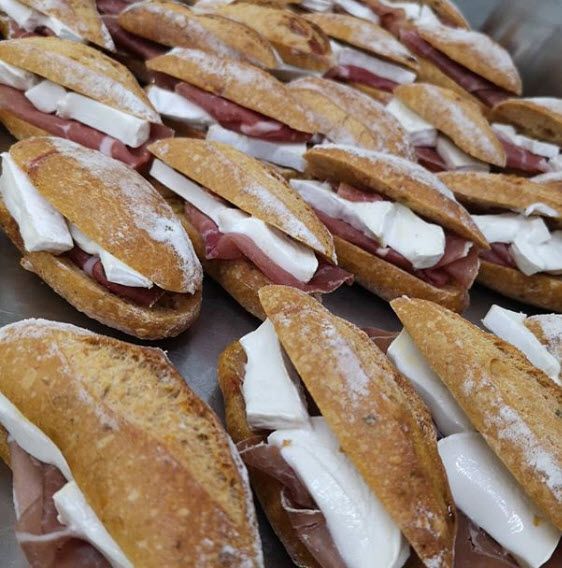 Sésame noir - boulangerie pâtisserie - sandwiches