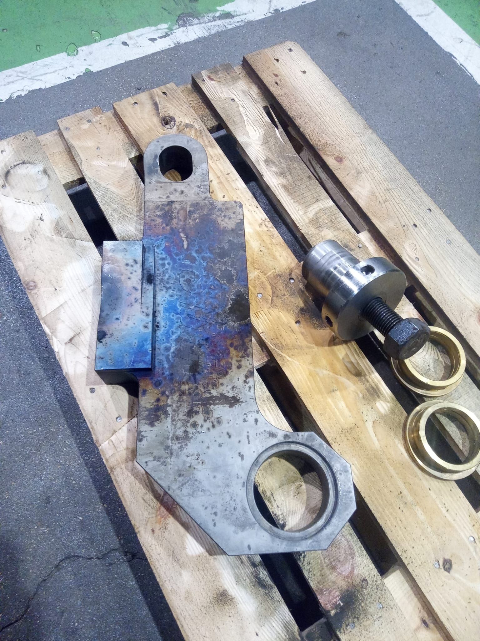 Nettoyage par cryogénie sur des boulons de fer