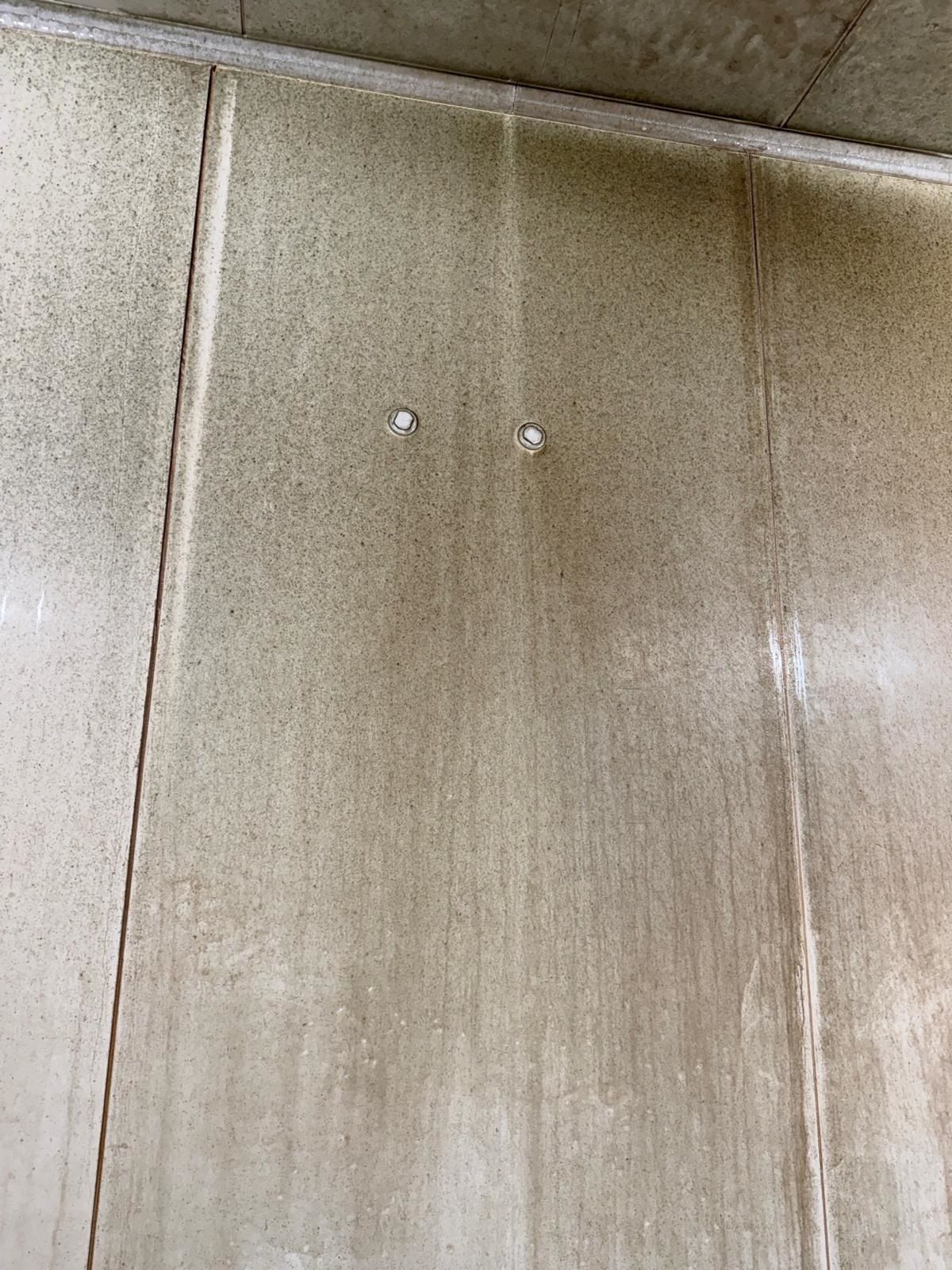Nettoyage intérieur de chambre froide avant