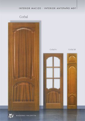 Una imagen de tres tipos diferentes de puertas de madera.