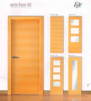 Una imagen de una puerta de madera que dice serie euro 10