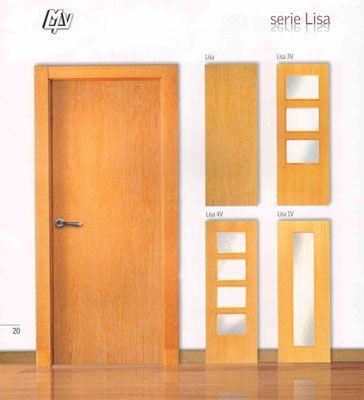 Una imagen de una puerta de madera de la serie Lisa.