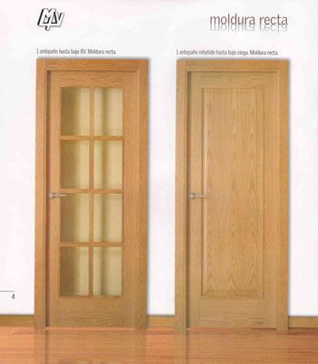 Dos puertas de madera una al lado de la otra con la inscripción moldura recta en la parte inferior.