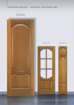 Una puerta de madera con la palabra Miranda.