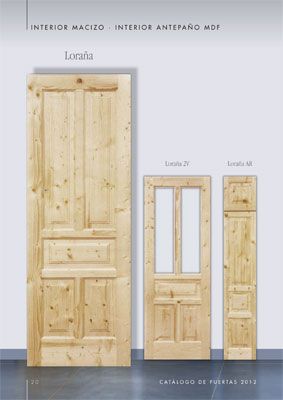 Una puerta de madera con la palabra interior escrita en ella.