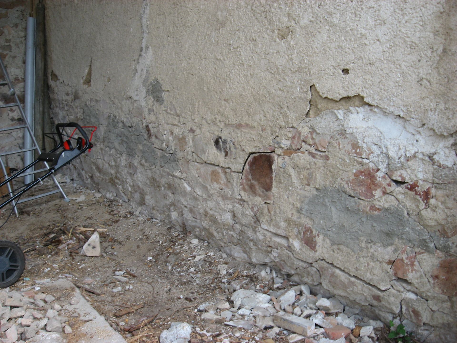 Mur abîmé avant travaux de confortement