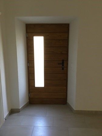 porta di ingresso in legno su misura
