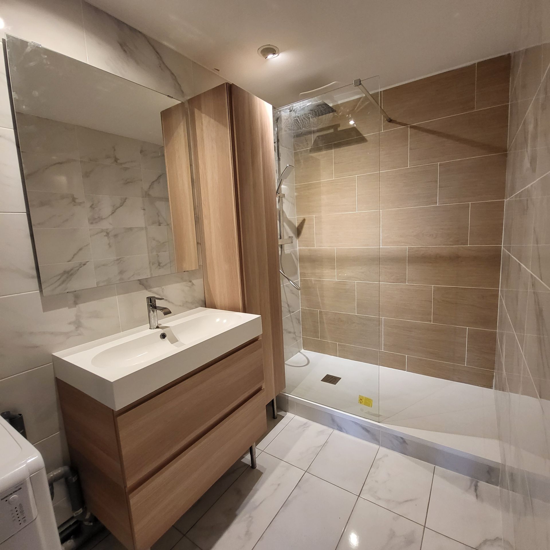 Meuble vasque et douche