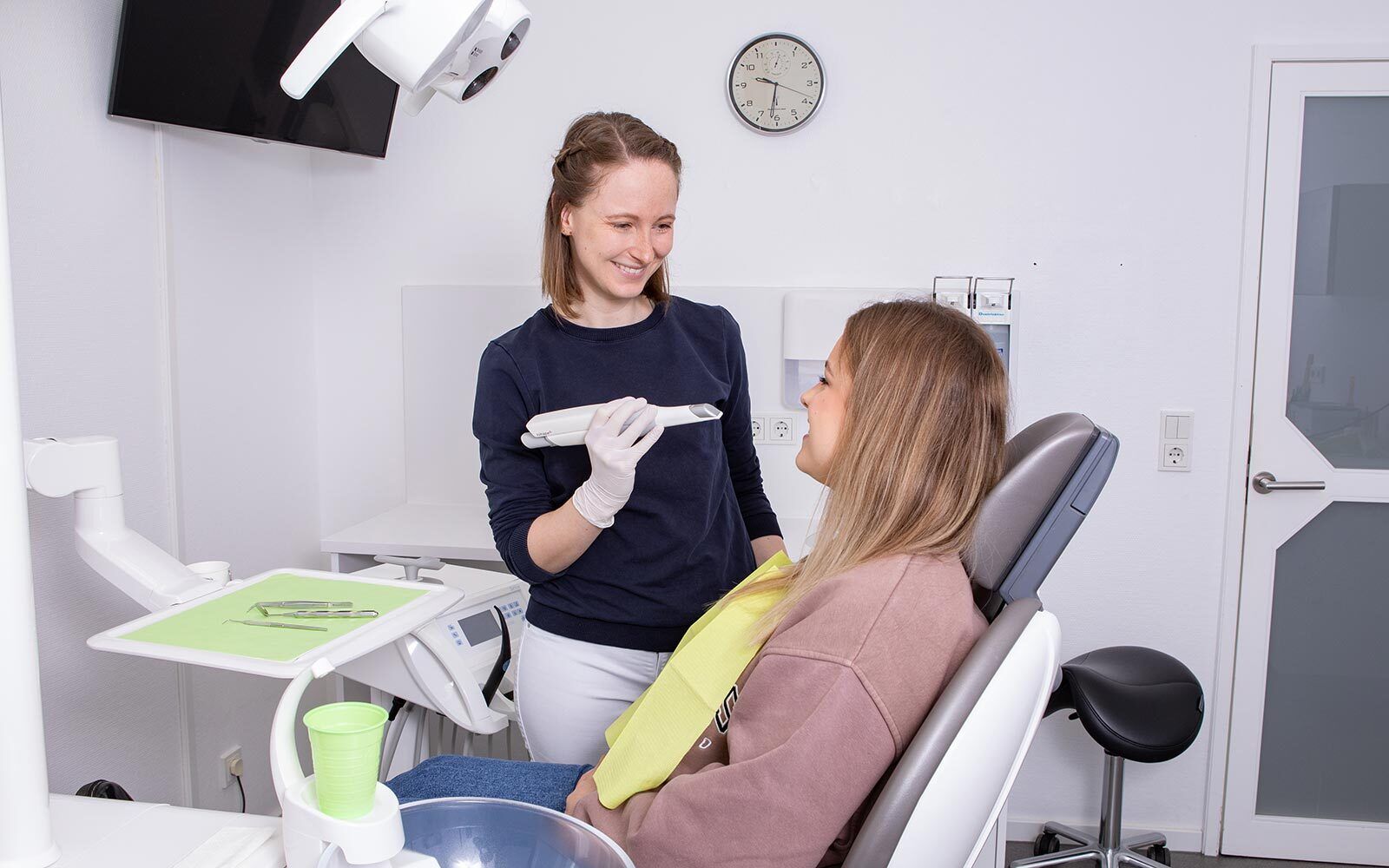 Zahnarztpraxis Dr. Schirrotzki und KollegInnen