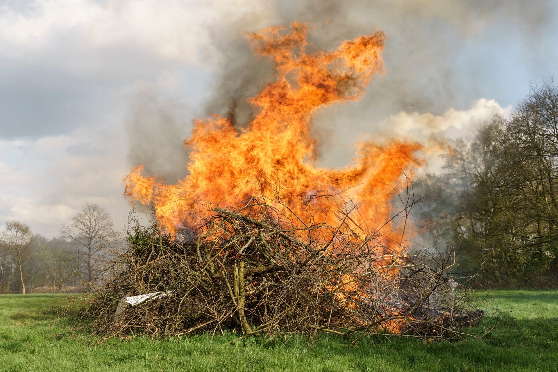 Feu de déchets verts