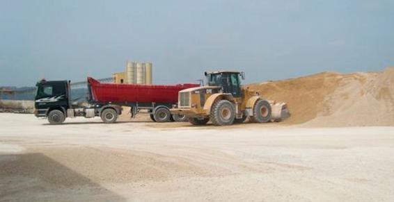 Chargement du sable - Transport en vrac