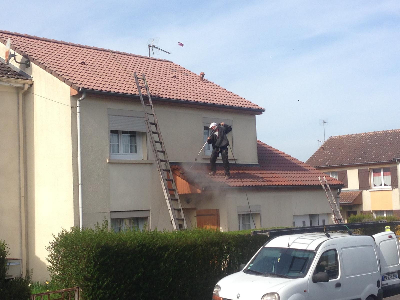 Nettoyage de toiture tuiles