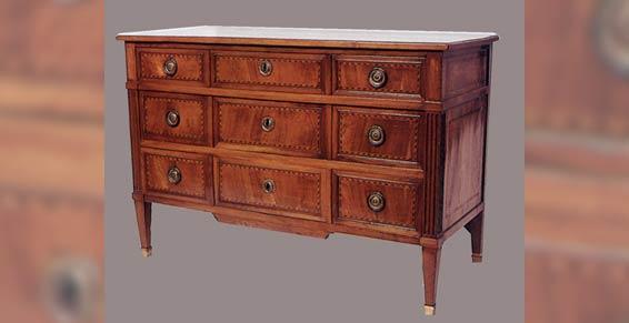 ébénisterie d'art - Commode en noyer Louis XVI
