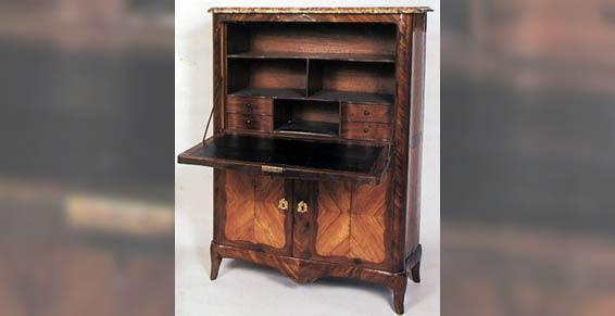 ébénisterie d'art - Bergères en noyer