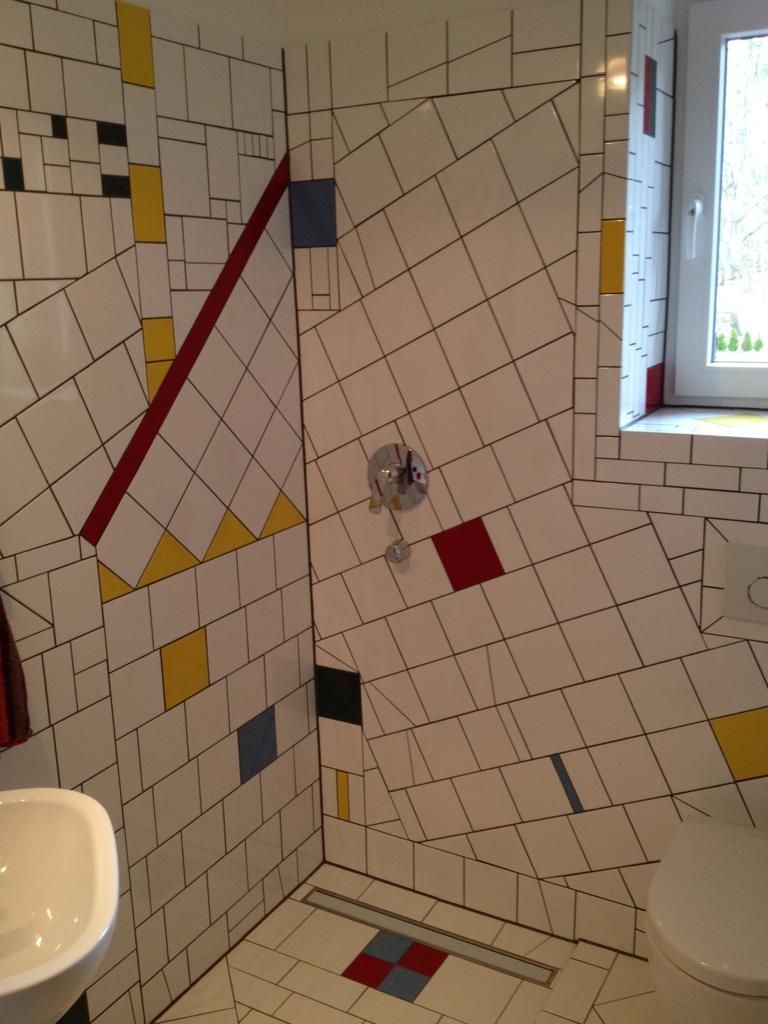 Badgestaltung mit asymmetrischen Muster