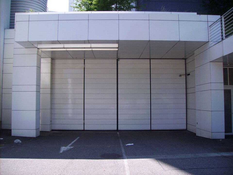 Tor von der Kiry Metallbau AG