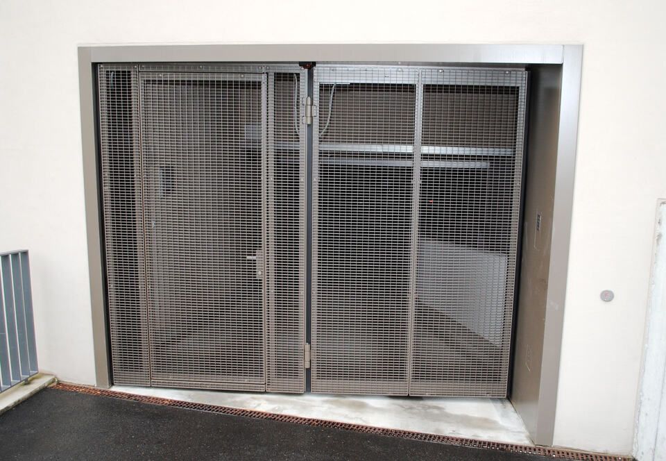 Tor von der Kiry Metallbau AG