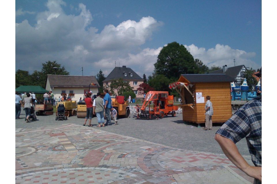 Pflasterarbeiten von Wolfrum Mario Straßenbau-Kanalbau