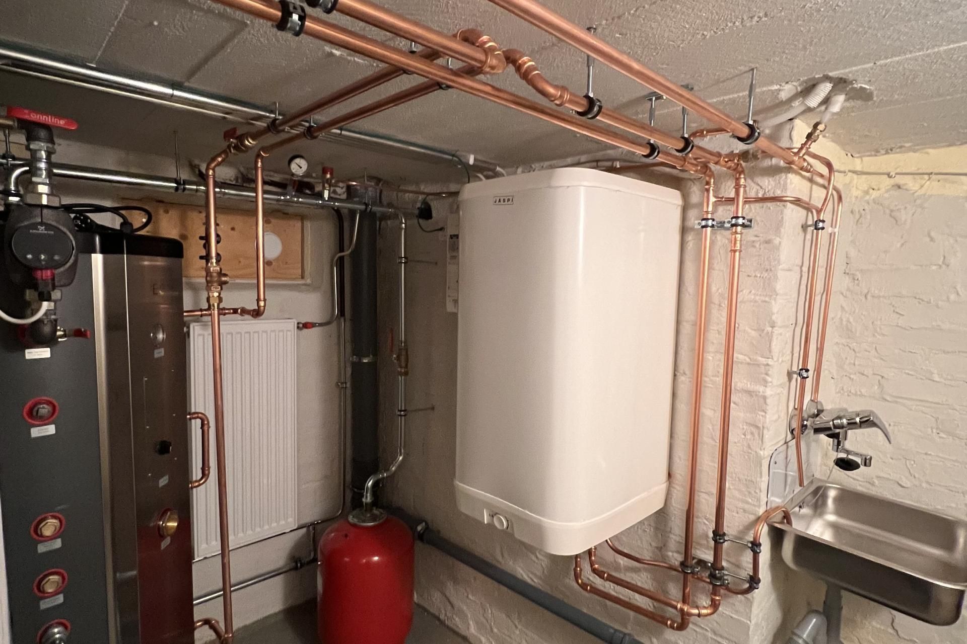 LVI-palvelu Uno Oy -logo