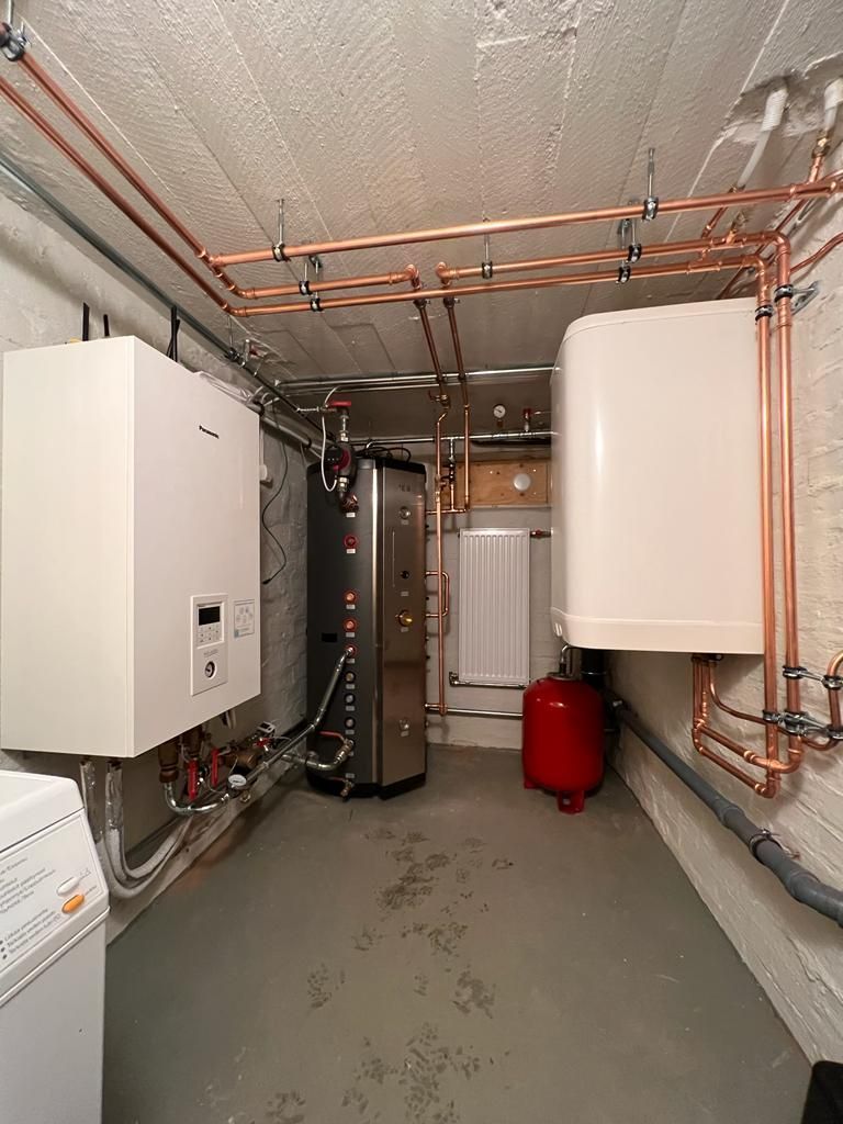 LVI-palvelu Uno Oy -logo