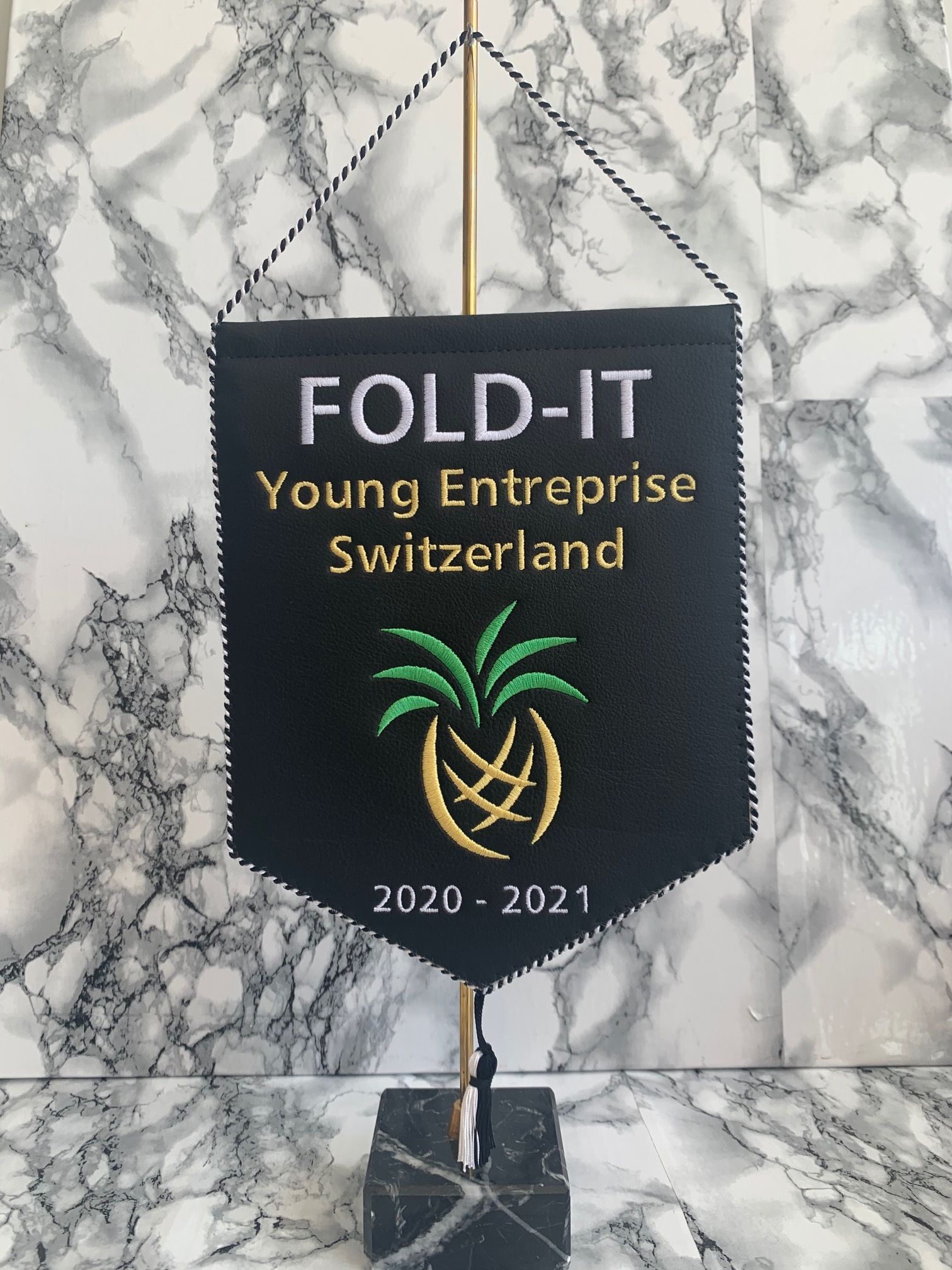 Broderie Bralina - Fanion sportif