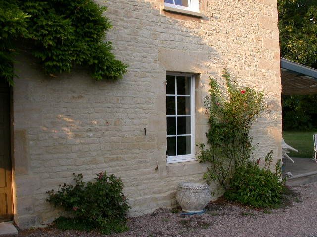 Fenêtre avec volets roulants