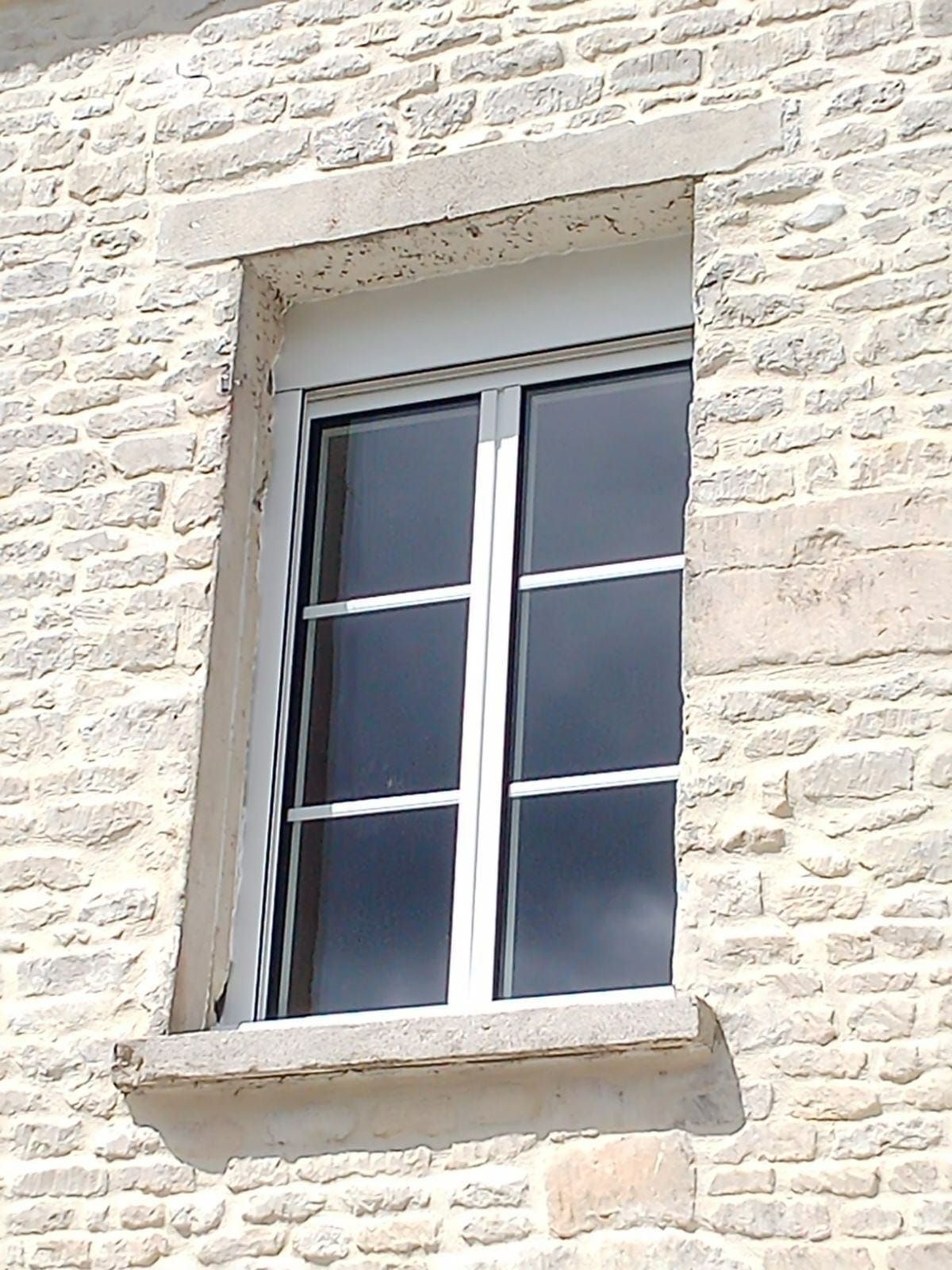 Fenêtre en aluminuim 
avec Bloc baie Volet roulant KLINE