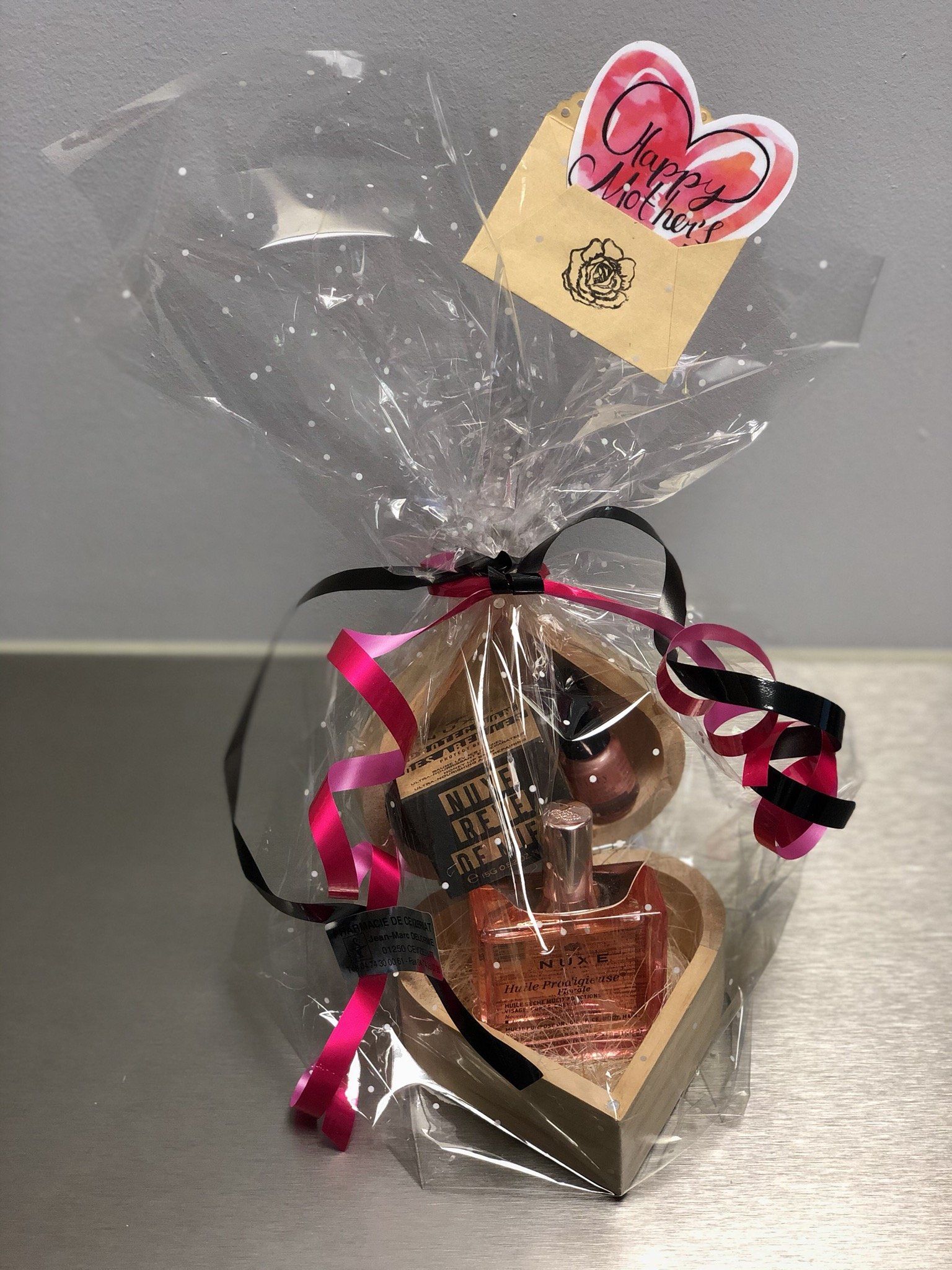 Panier coeur en bois