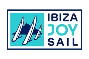 Logotipo de Ibiza Joy Sail con veleros turquesa y texto azul marino sobre fondo blanco.