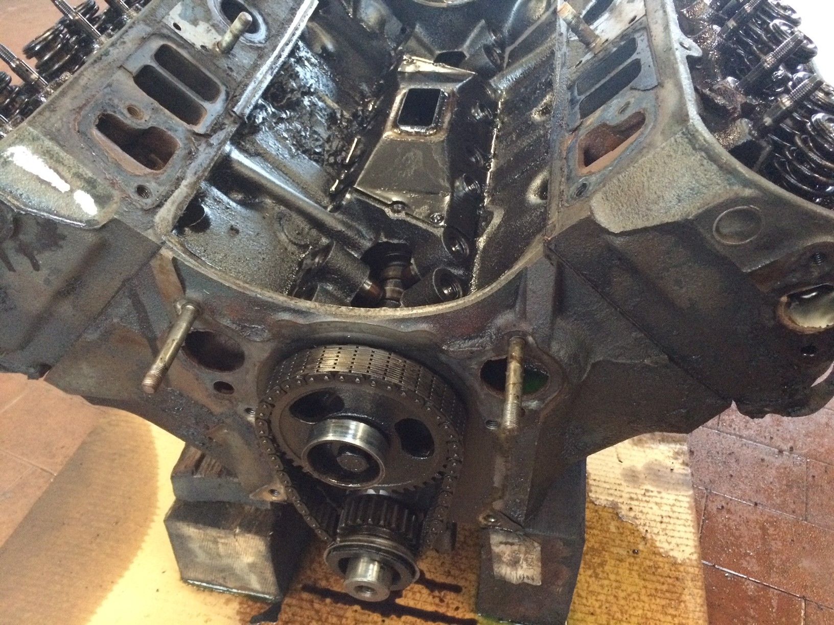 Eine Nahaufnahme des Inneren eines Automotors