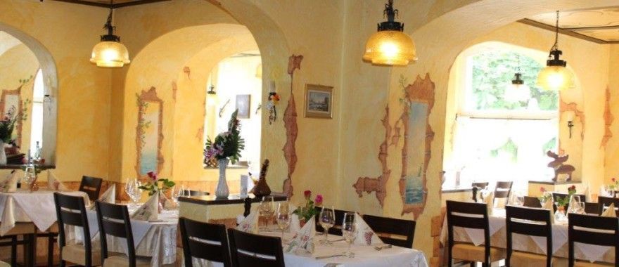 Fotos von den Räumlichkeiten des Restaurants La Piazza.