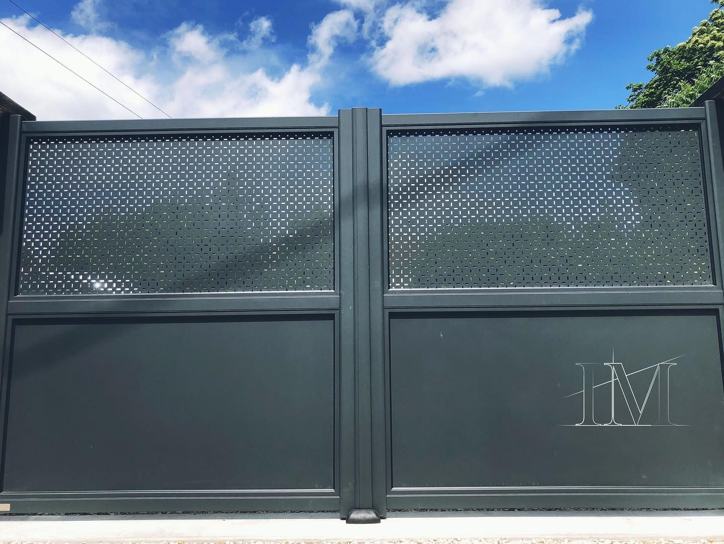 ideabois menuiserie pose portail besançon