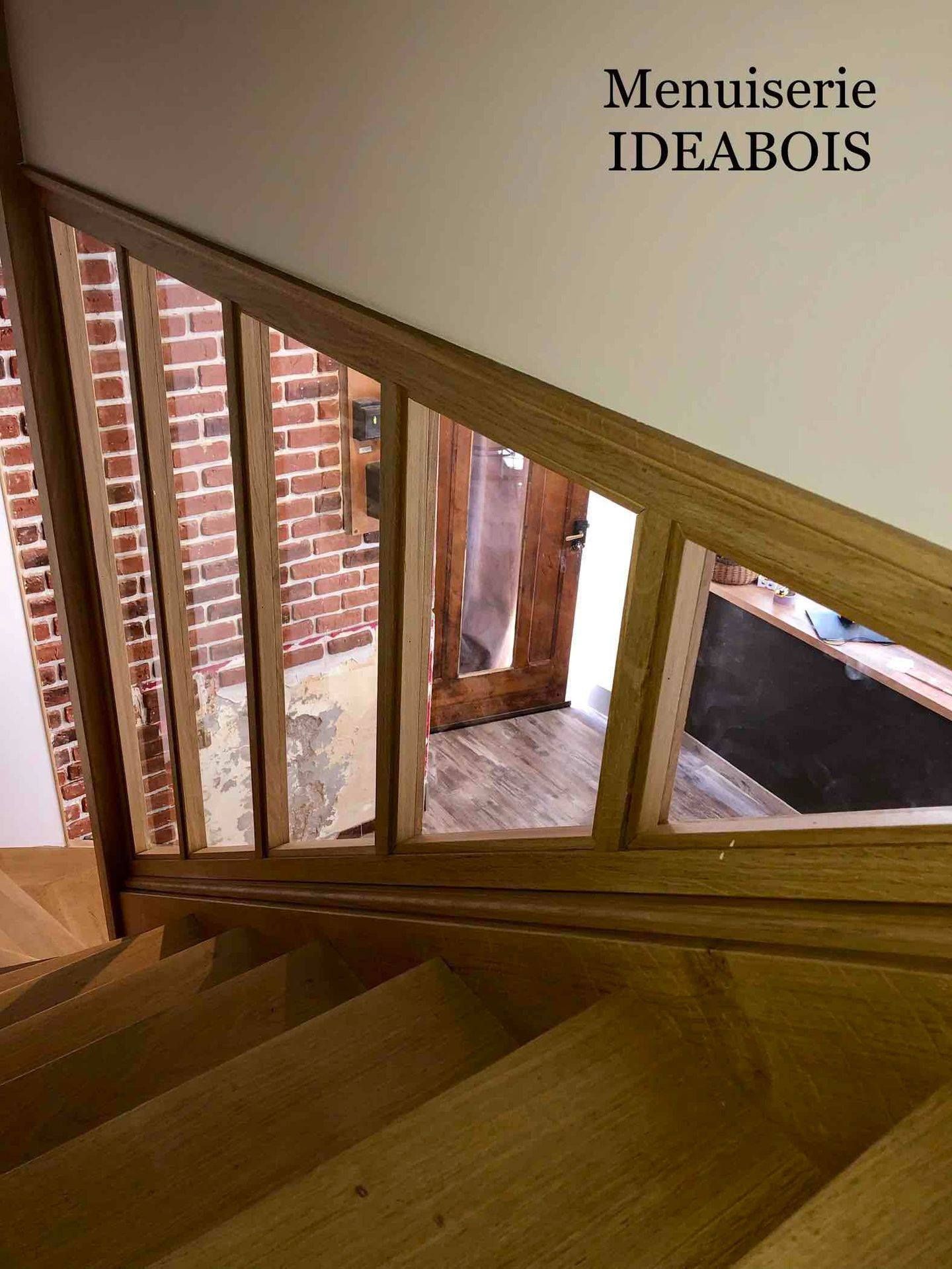 Escalier en bois fait sur-mesure par nos menuisiers