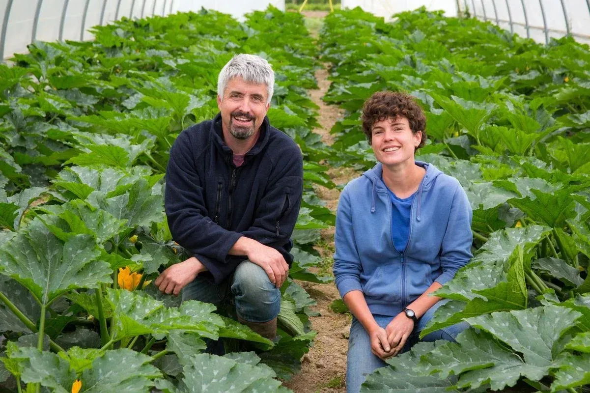 Julien Lelièvre et Louise Carrière, maraîchers chez Biotiful jardin