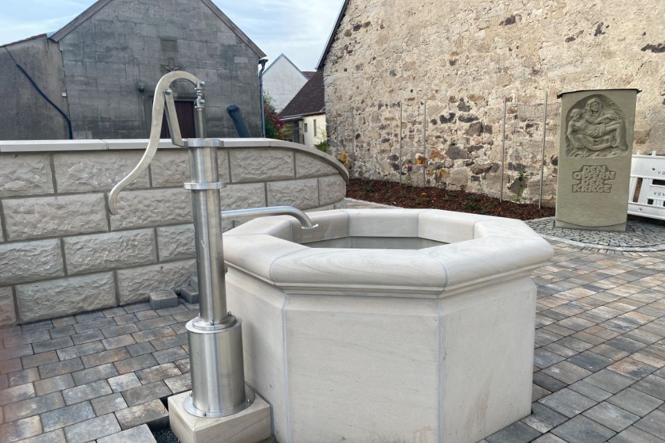 Brunnen aus Naturstein