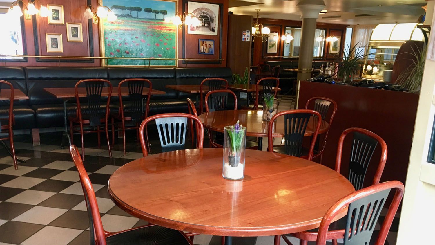 Restaurant - Hotel Weisses Kreuz in Interlaken