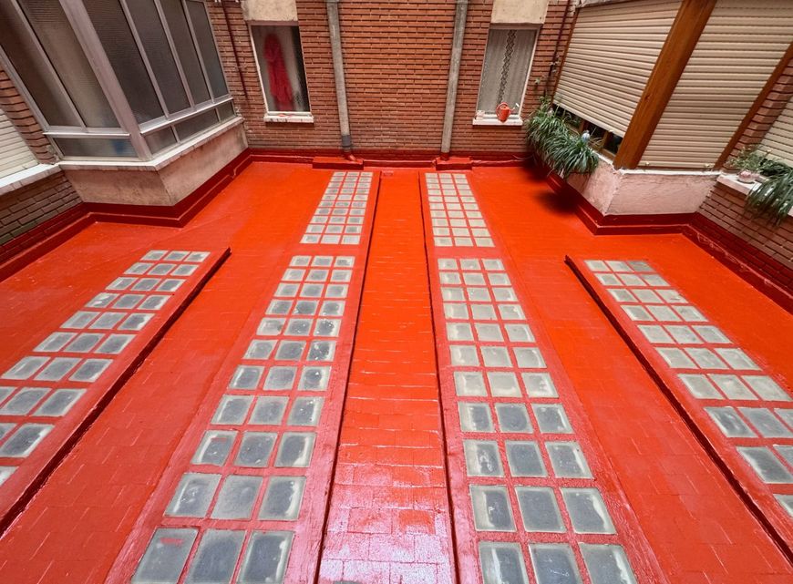 IMPERMEABILIZACIÓN DE PATIO INTERIOR
