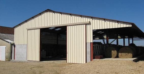 Femeture pour hangar - métallerie - fabrication de portail métallique