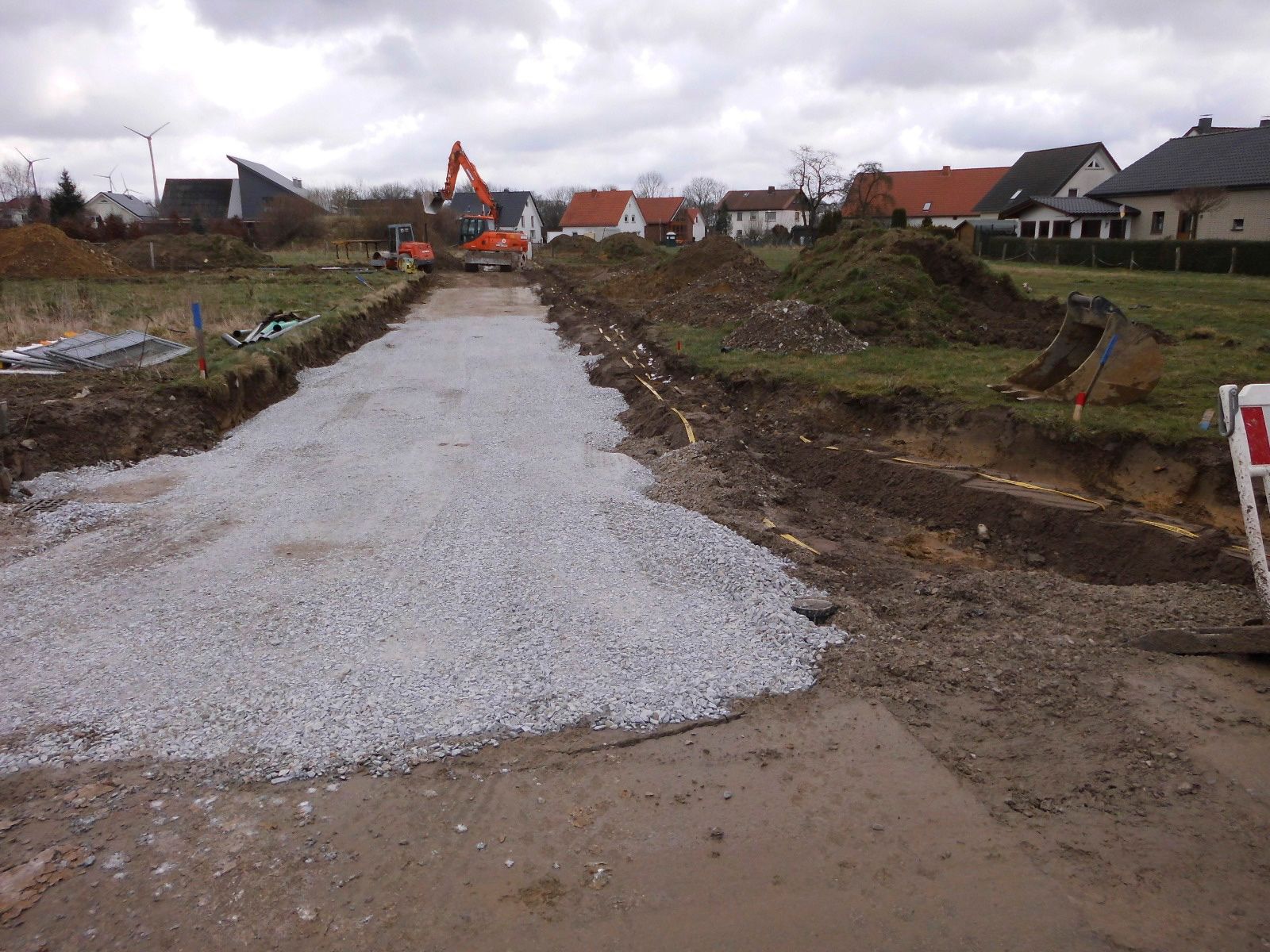 Eine Baustelle mit einem Schild mit der Aufschrift „L“ darauf