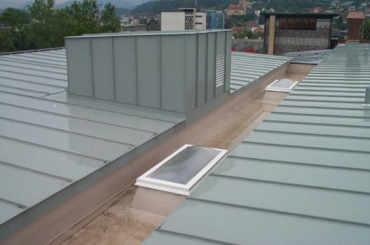 Prefalz-Sarnafilabdichtung - Zimmermann Spenglertechnik