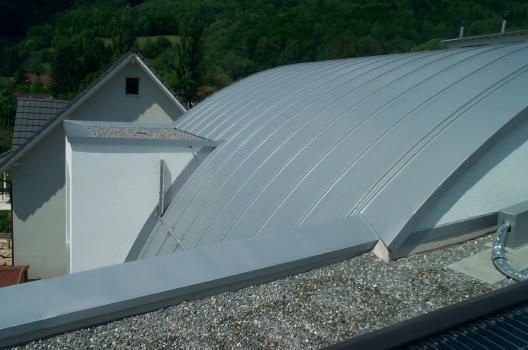 Prefalz-Tonnendach (rund) - Zimmermann Spenglertechnik