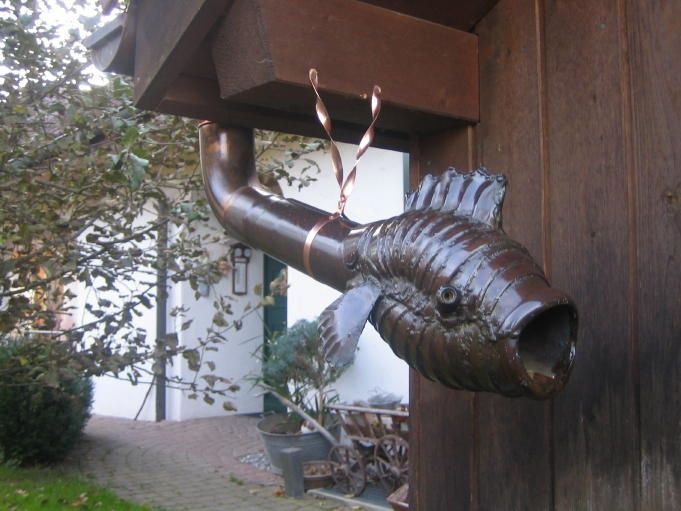 Ablaufrohr mit Segmentbogen handgemacht - Zimmermann Spenglertechnik