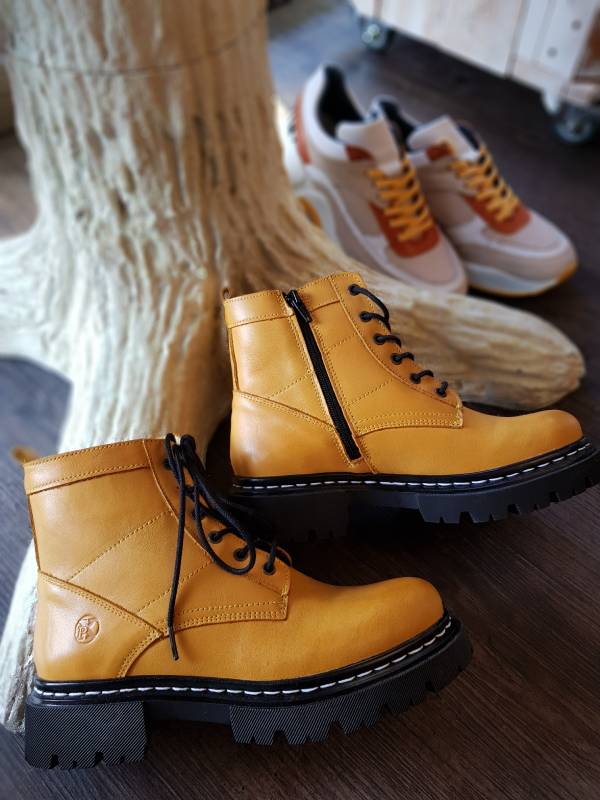 Gelbe Lederschuhe von Timberland