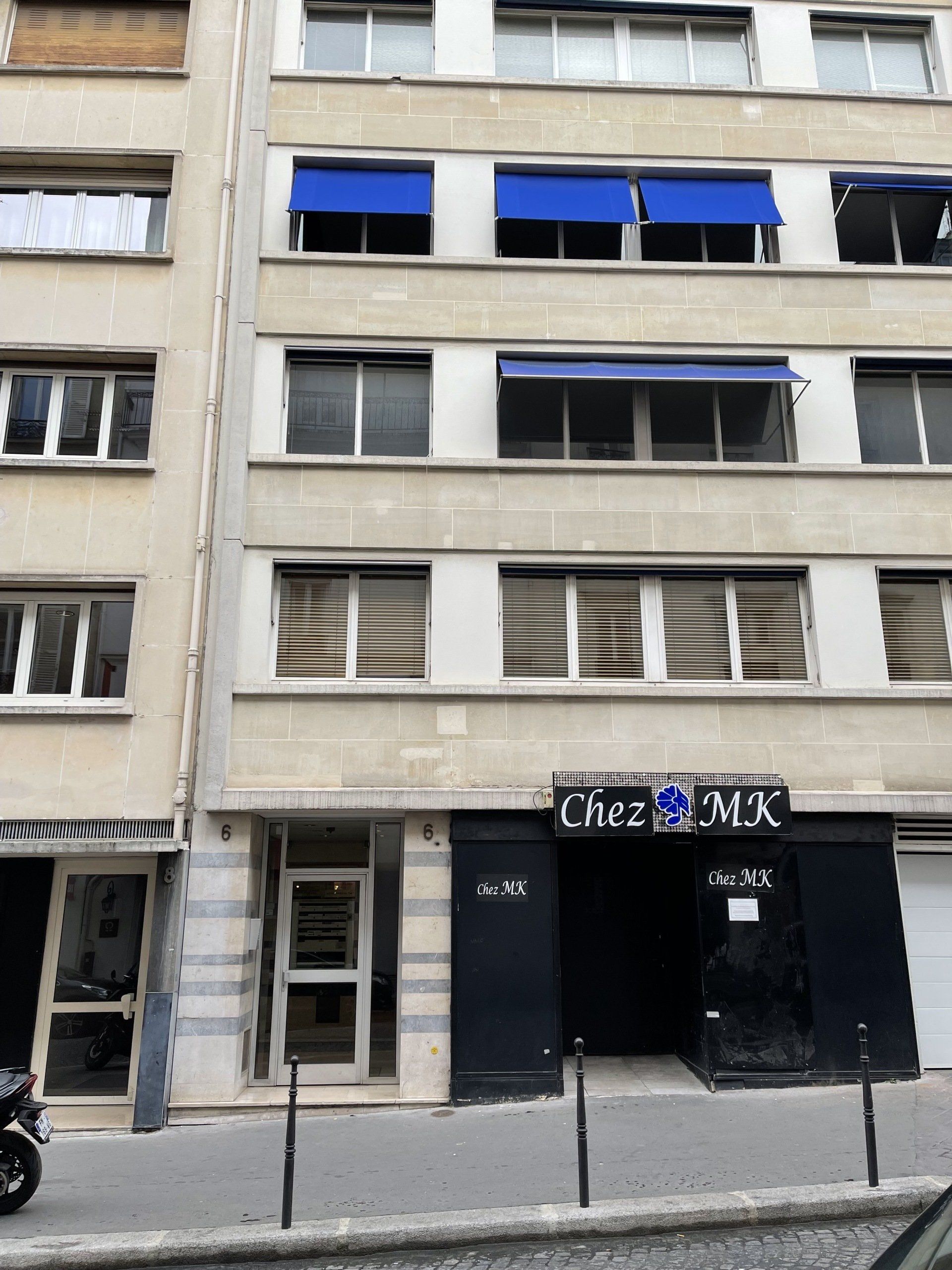 Devanture de l'immeuble