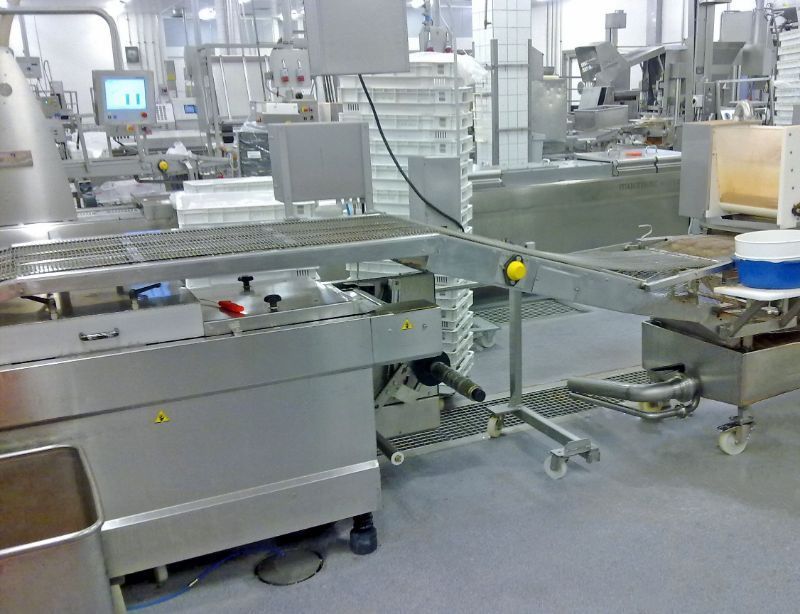 Elintarviketeollisuuden ritilämäinen kuljetinlaitteisto