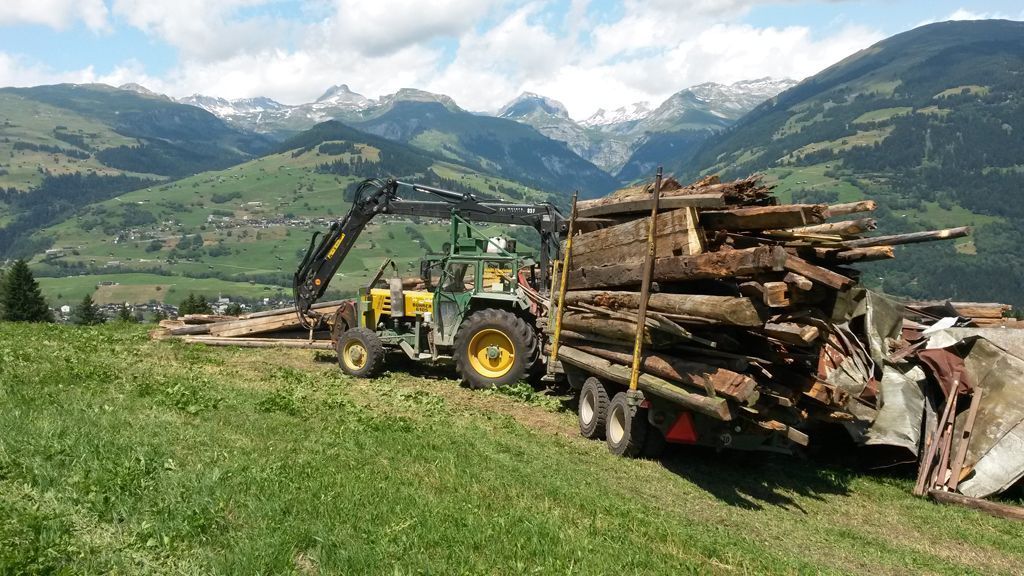 Andi Caviezel Holztransporte

