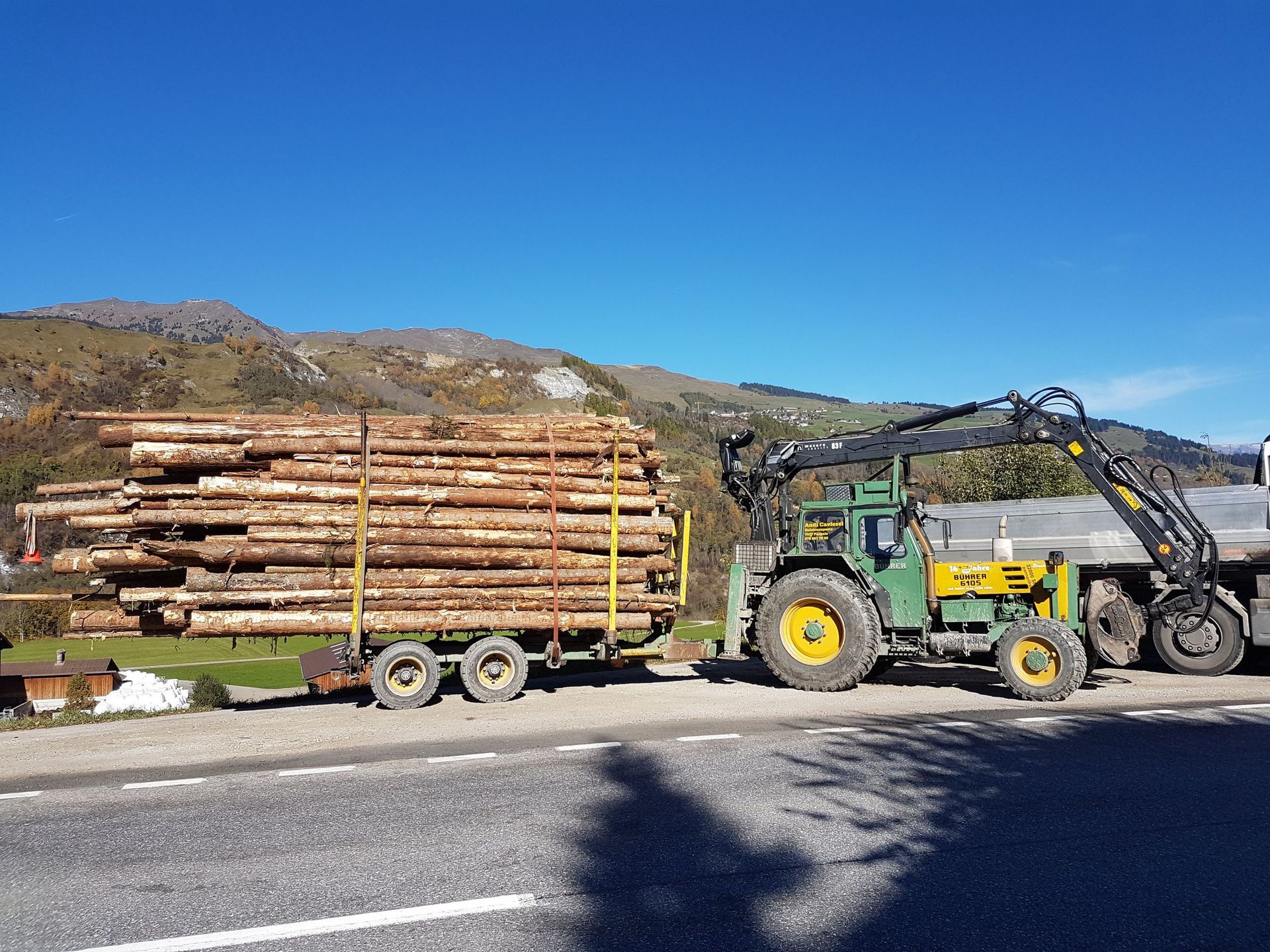 Andi Caviezel Holztransporte