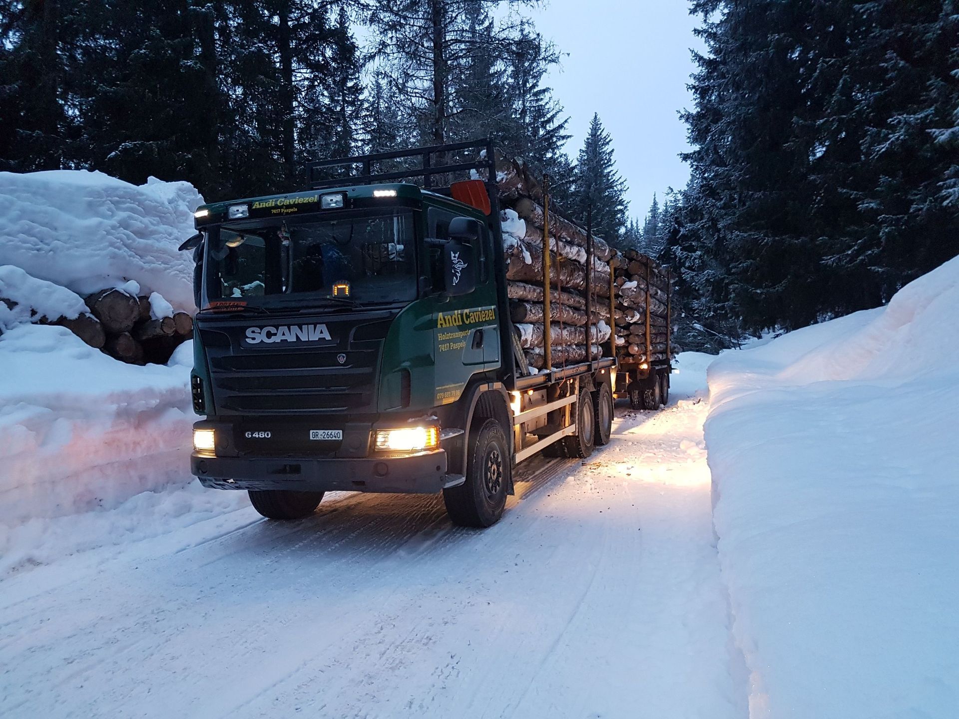 Andi Caviezel Holztransporte
