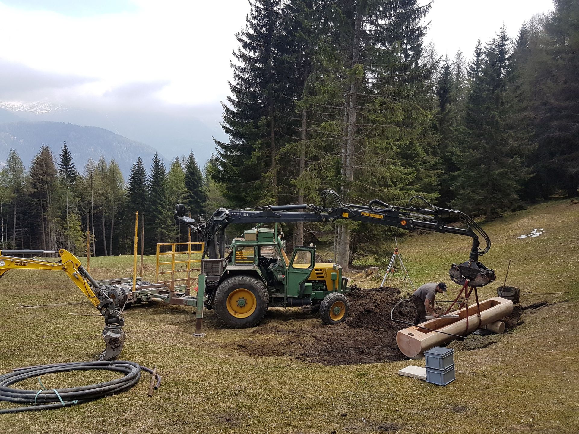 Andi Caviezel Holztransporte