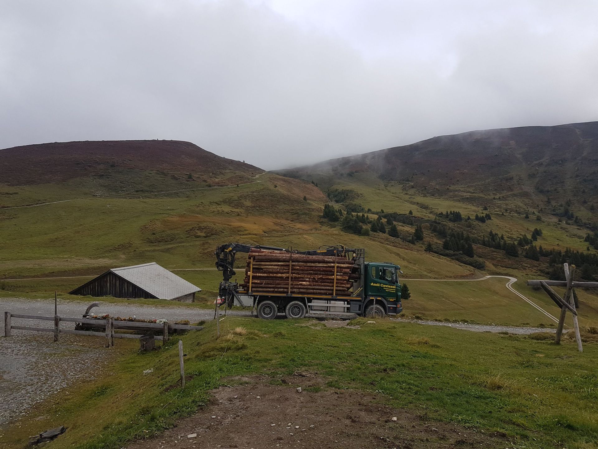 Andi Caviezel Holztransporte